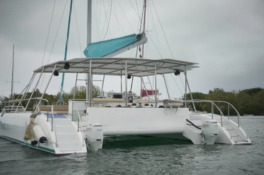 Catamaran Cruise to Ile aux Cerfs & GRSE Waterfall