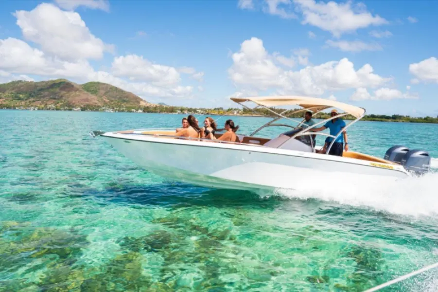 Mauritius: Speedboat Ile aux Cerfs, GRSE Waterfall, BBQ, Bar